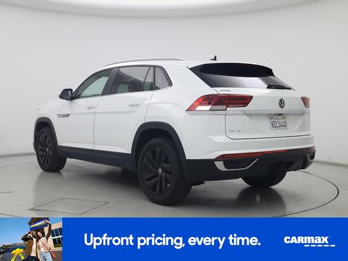 2022 Volkswagen Atlas Cross Sport SE w/Tech