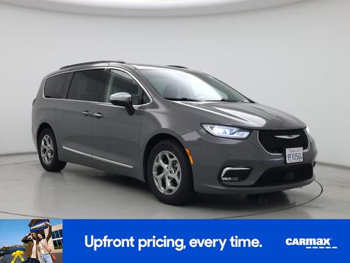 Gray 2023 Chrysler Pacifica Limited