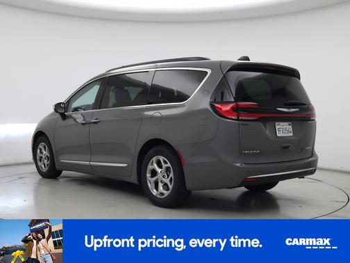 Gray 2023 Chrysler Pacifica Limited