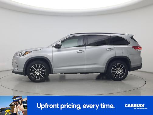 2017 Toyota Highlander SE