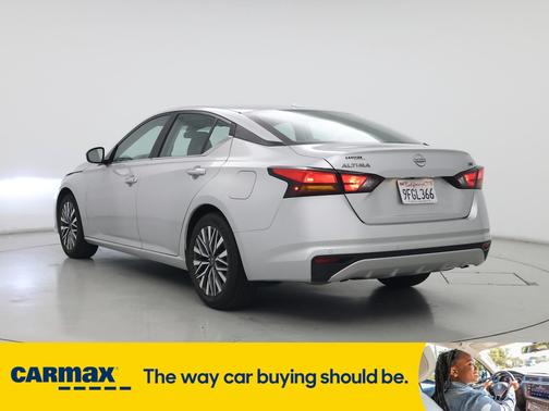 2023 Nissan Altima SV