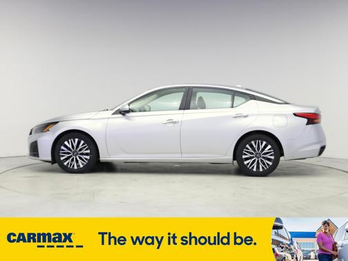 2023 Nissan Altima SV