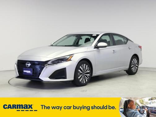 2023 Nissan Altima SV