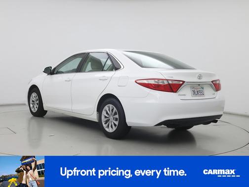 White 2016 Toyota Camry LE