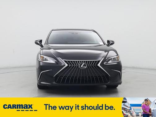 2023 Lexus ES 300h 