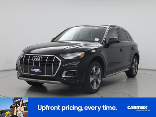 Black 2023 Audi Q5 Premium