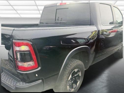 Diamond Black Crystal Pearlcoat 2021 RAM 1500 Rebel