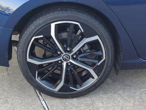 2024 Nissan Altima SR FWD