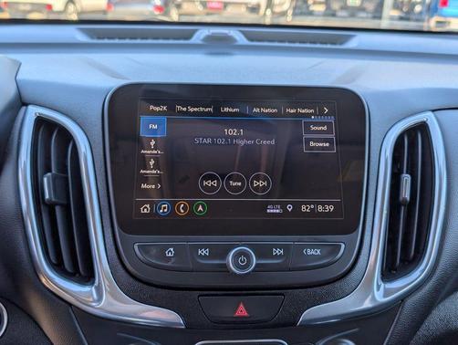 Silver Ice Metallic 2019 Chevrolet Equinox 1LT