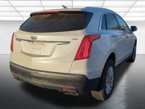 2017 Cadillac XT5 Base