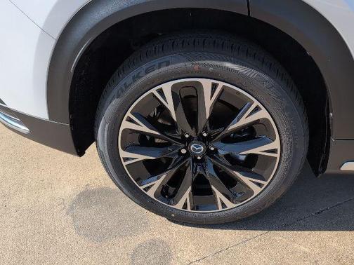 2026 Mazda CX-90 PHEV Premium Plus