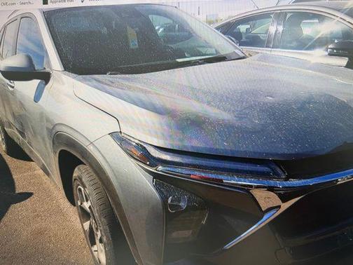 Sterling Gray Metallic 2025 Chevrolet Trax LT