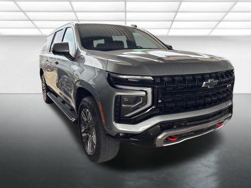 2025 Chevrolet Suburban 4WD Z71