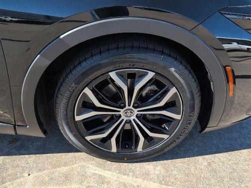 2023 Toyota Crown Limited