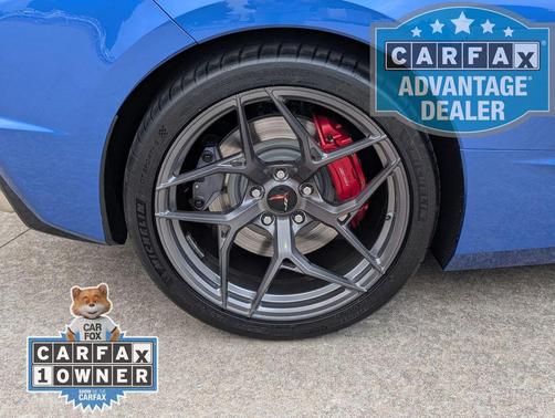 Elkhart Lake Blue Metallic 2022 Chevrolet Corvette Stingray w/2LT