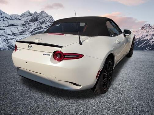2025 Mazda MX-5 Miata Club