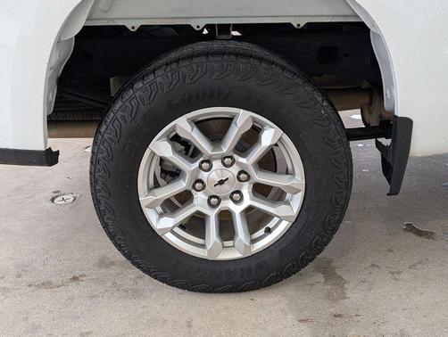 Summit White 2023 Chevrolet Silverado 1500 RST