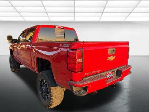 2017 Chevrolet Silverado 1500 2LT