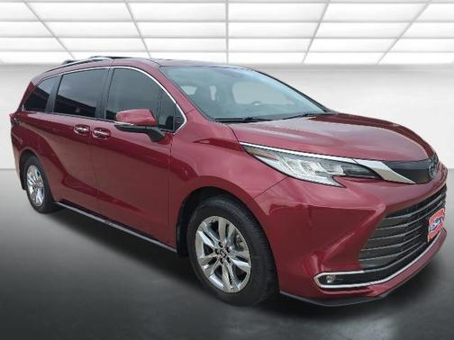 2024 Toyota Sienna Limited
