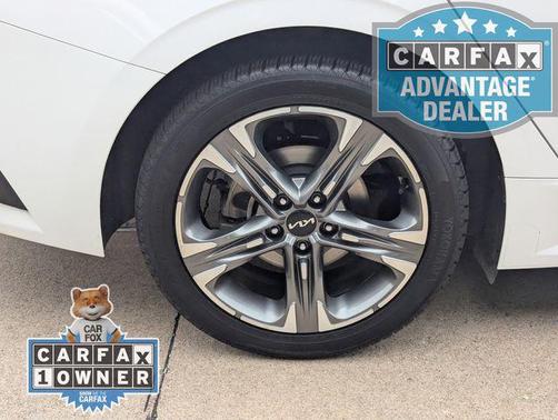 Glacial White Pearl 2024 Kia K5 EX