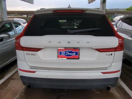 2018 Volvo XC60 T6 Momentum