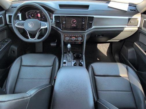 2022 Volkswagen Atlas 3.6L SE w/Technology