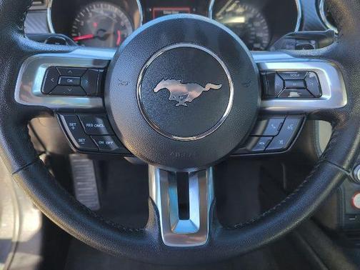 2017 Ford Mustang V6