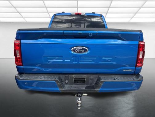 Velocity Blue Metallic 2021 Ford F-150 XLT