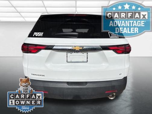 Summit White 2023 Chevrolet Traverse LT Cloth