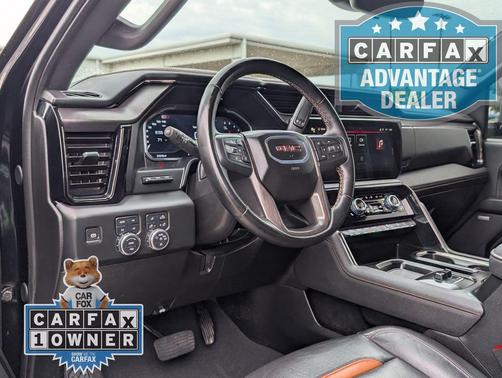 Onyx Black 2024 GMC Sierra 2500 AT4