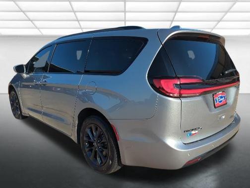 2021 Chrysler Pacifica Touring