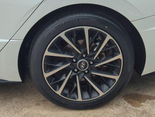 2021 Hyundai SONATA Limited