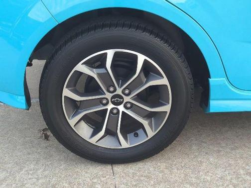 2020 Chevrolet Sonic FWD Hatchback LT 5-Door