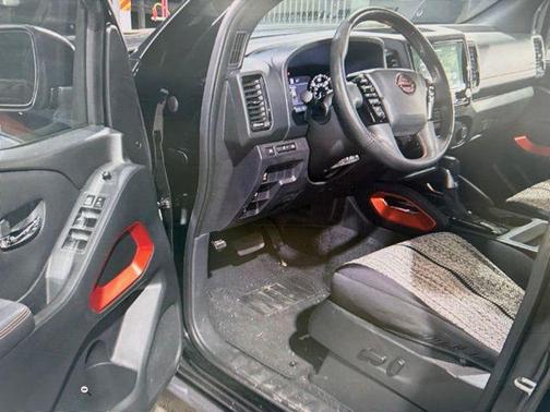 2024 Nissan Frontier PRO-X