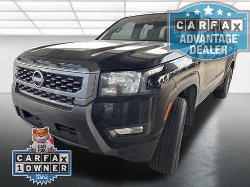 Super Black 2025 Nissan Frontier SV