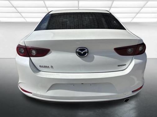 2022 Mazda Mazda3 FWD w/Preferred Package