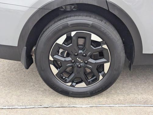 Wolf Gray 2025 Kia Sorento S