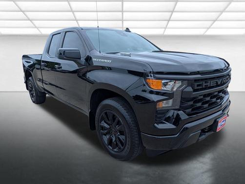 Black 2025 Chevrolet Silverado 1500 Custom