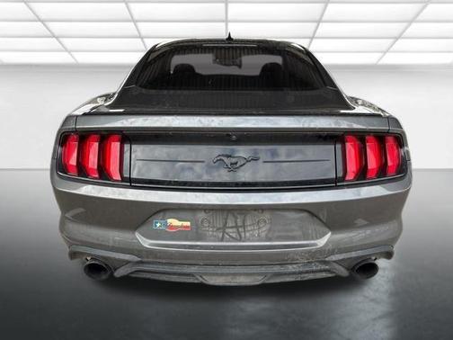 2021 Ford Mustang EcoBoost