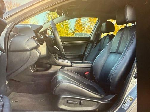 2019 Honda Civic Touring