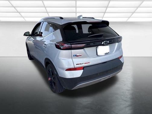 Silver Flare Metallic 2023 Chevrolet Bolt EUV FWD LT