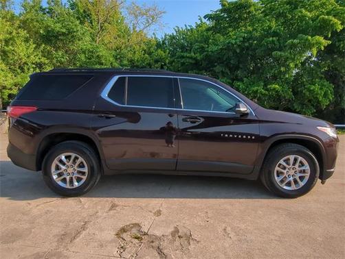 2020 Chevrolet Traverse LT Leather