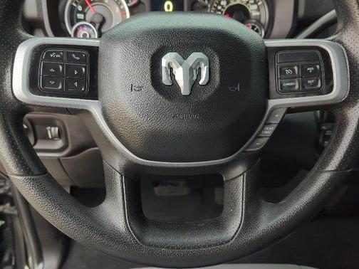 2022 RAM 2500 Big Horn Crew Cab 4x4 6'4' Box