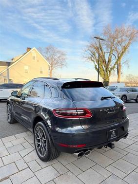 2018 Porsche Macan S