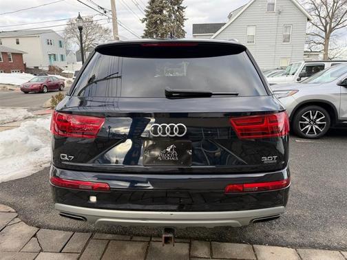 2017 Audi Q7 3.0T Premium