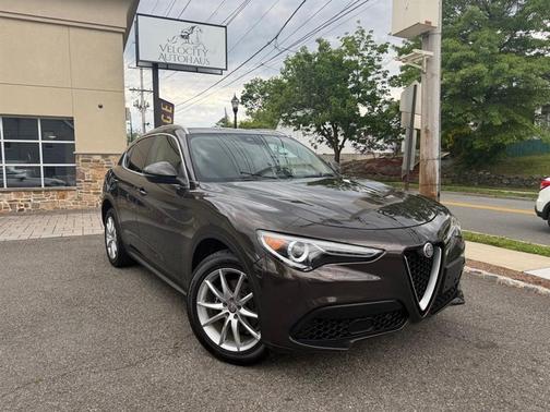 Basalto Brown Metallic 2019 Alfa Romeo Stelvio Ti Lusso