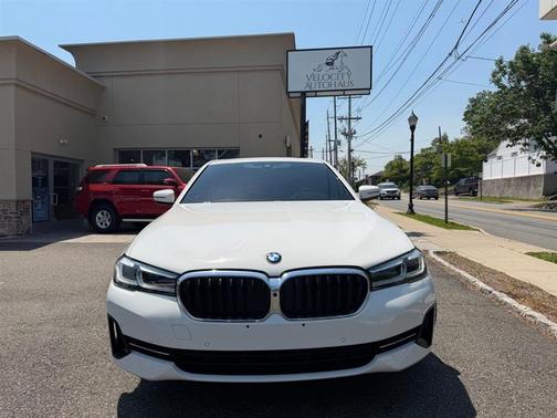 Alpine White 2021 BMW 540 xDrive