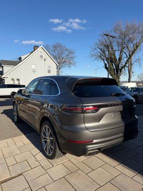 2020 Porsche Cayenne Cayenne