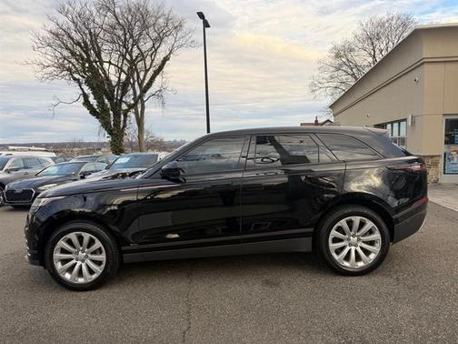 White 2018 Land Rover Range Rover Velar P380 SE R-Dynamic