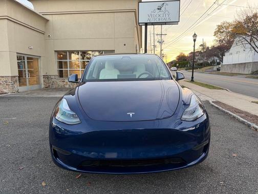 2022 Tesla Model Y Performance Dual Motor All-Wheel Drive